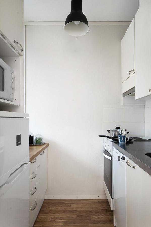 Trendy Nordic Studio By Tram Stop 赫尔辛基 外观 照片